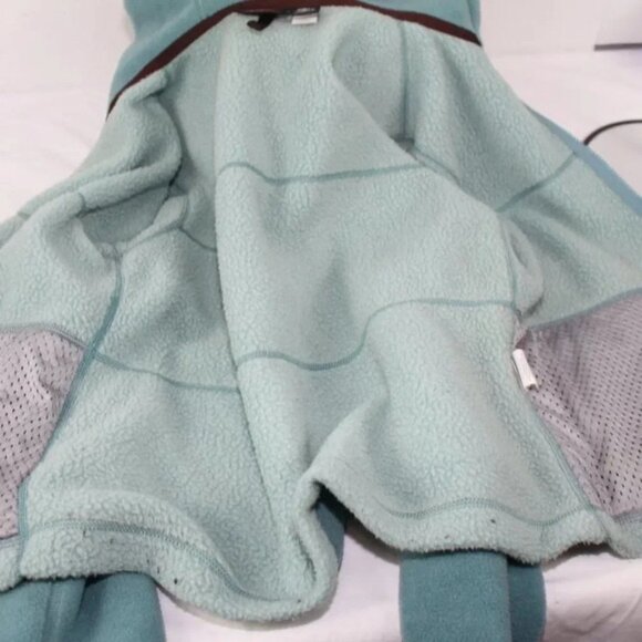 patagonia ladies fleece jacket size M - Picture 9 of 9